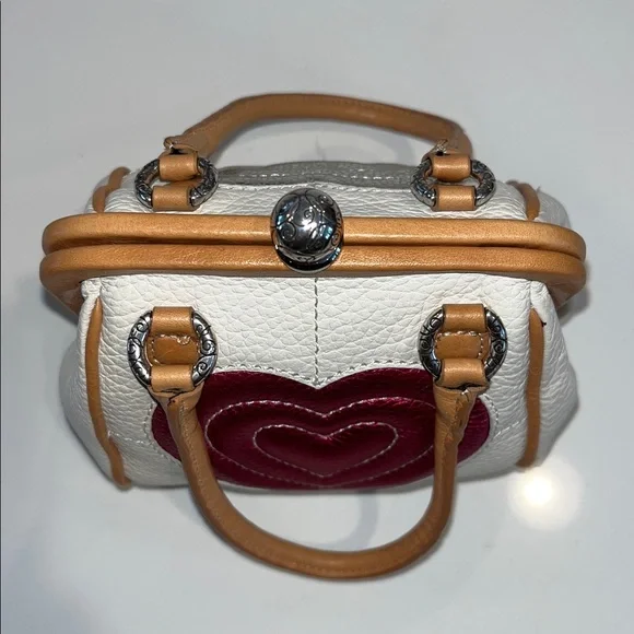 Like New Brighton Mini Heart Leather Kisslock Crossbody Purse (white and pink) - Picture 7 of 16